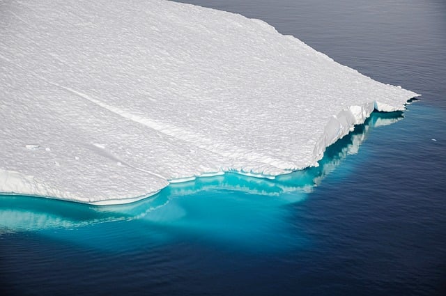 iceberg-8159694_640.jpg