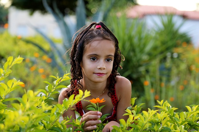 girl-in-the-garden-1204288_640.jpg